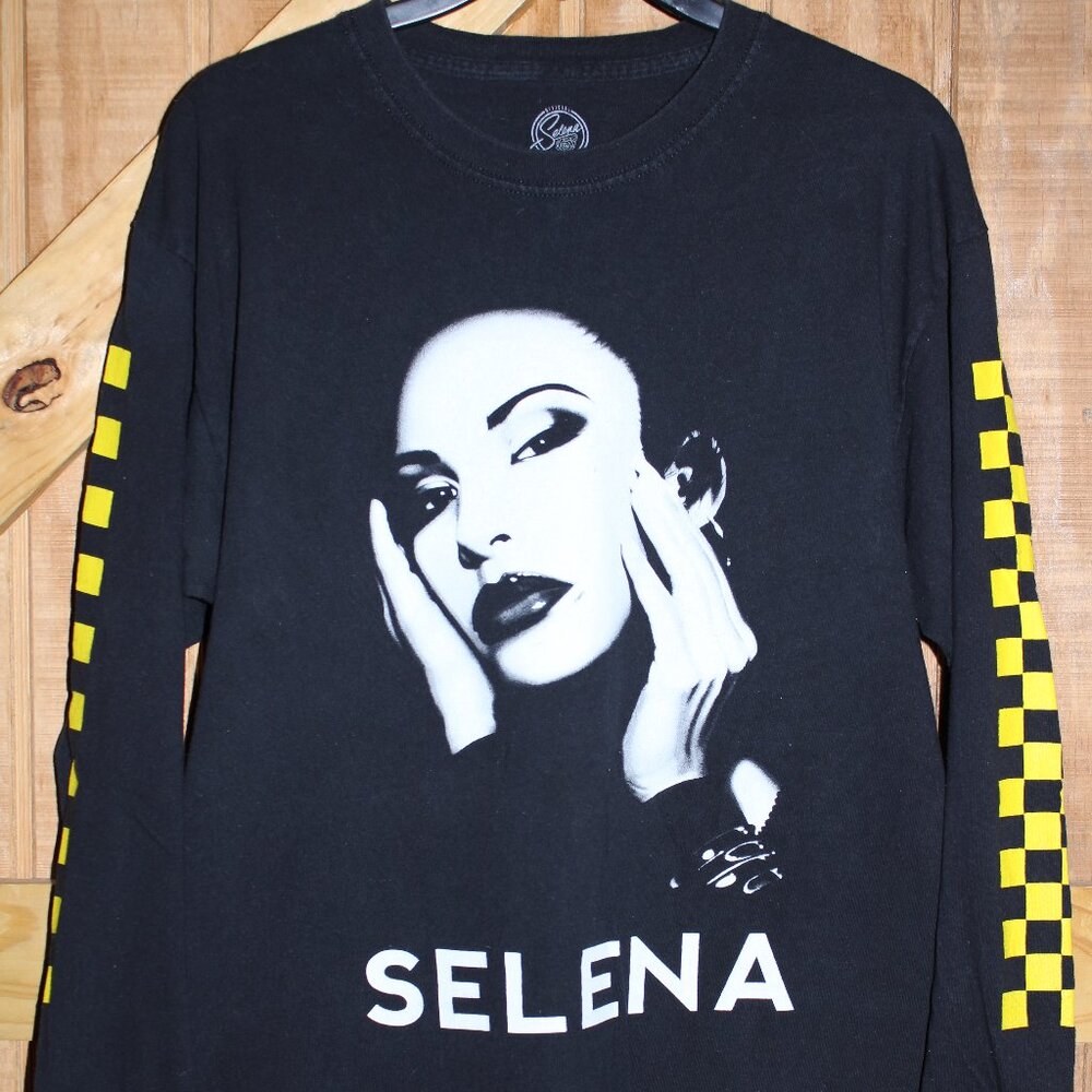 Selena T-Shirt Womens Size Large Black Yellow Checkerboard Long Sleeve 2019